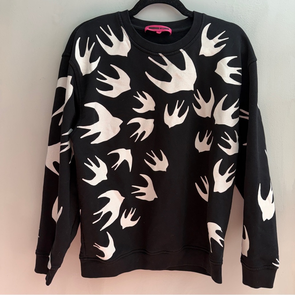Black & White Swallow Print Crewneck Sweatshirt - Unbranded